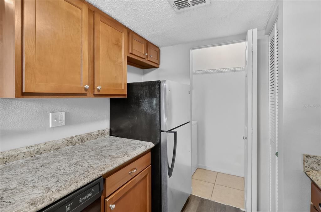 В аренду: $1,900 (2 спален, 2 ванн, 1492 Квадратных фут)
