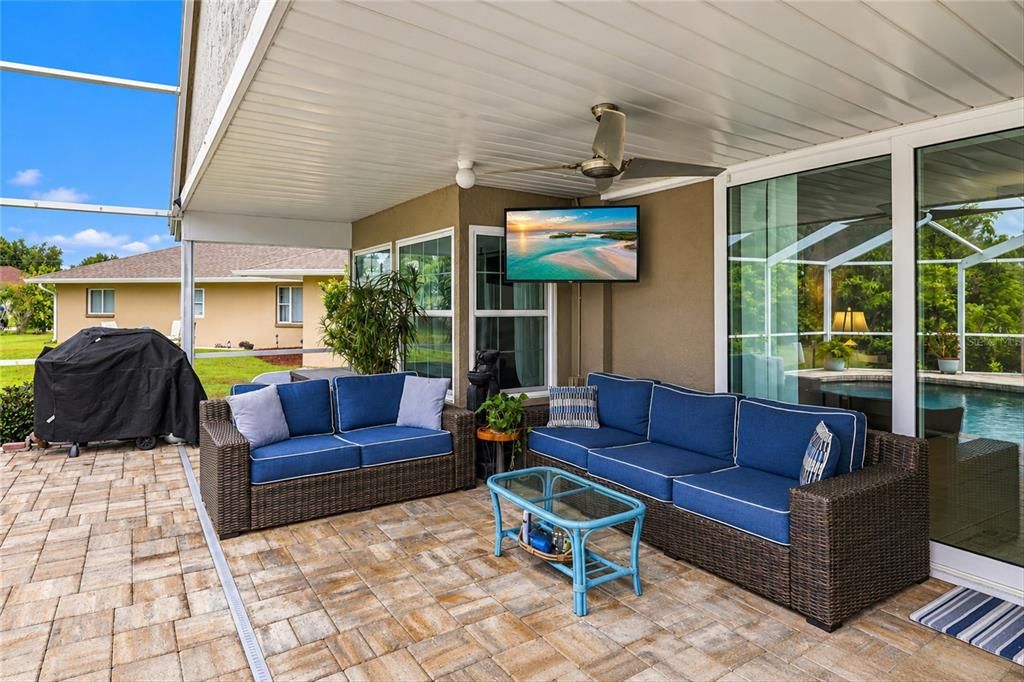 For Sale: $385,000 (4 beds, 2 baths, 2227 Square Feet)
