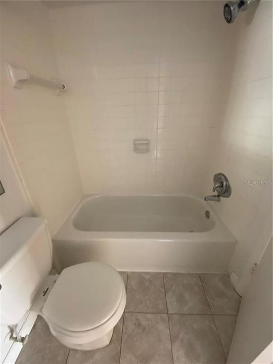 For Sale: $95,000 (1 beds, 1 baths, 644 Square Feet)