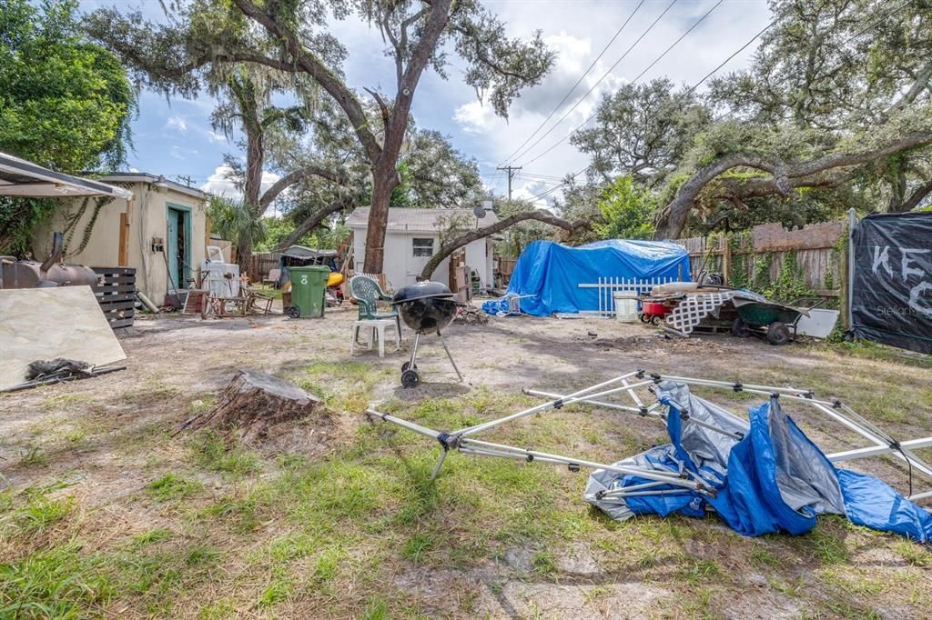 For Sale: $160,000 (1 beds, 1 baths, 512 Square Feet)