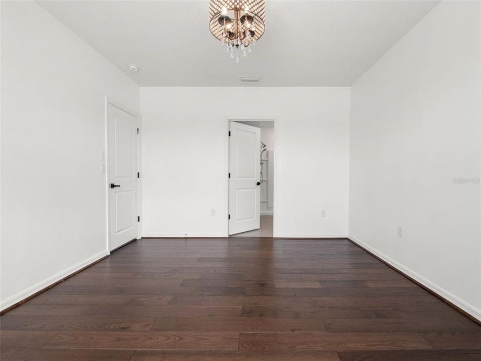 В аренду: $2,700 (4 спален, 2 ванн, 1846 Квадратных фут)
