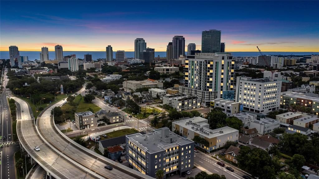 For Sale: $174,500 (1 beds, 1 baths, 850 Square Feet)