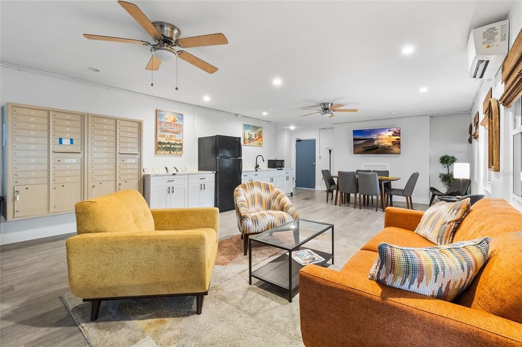 For Sale: $174,500 (1 beds, 1 baths, 850 Square Feet)