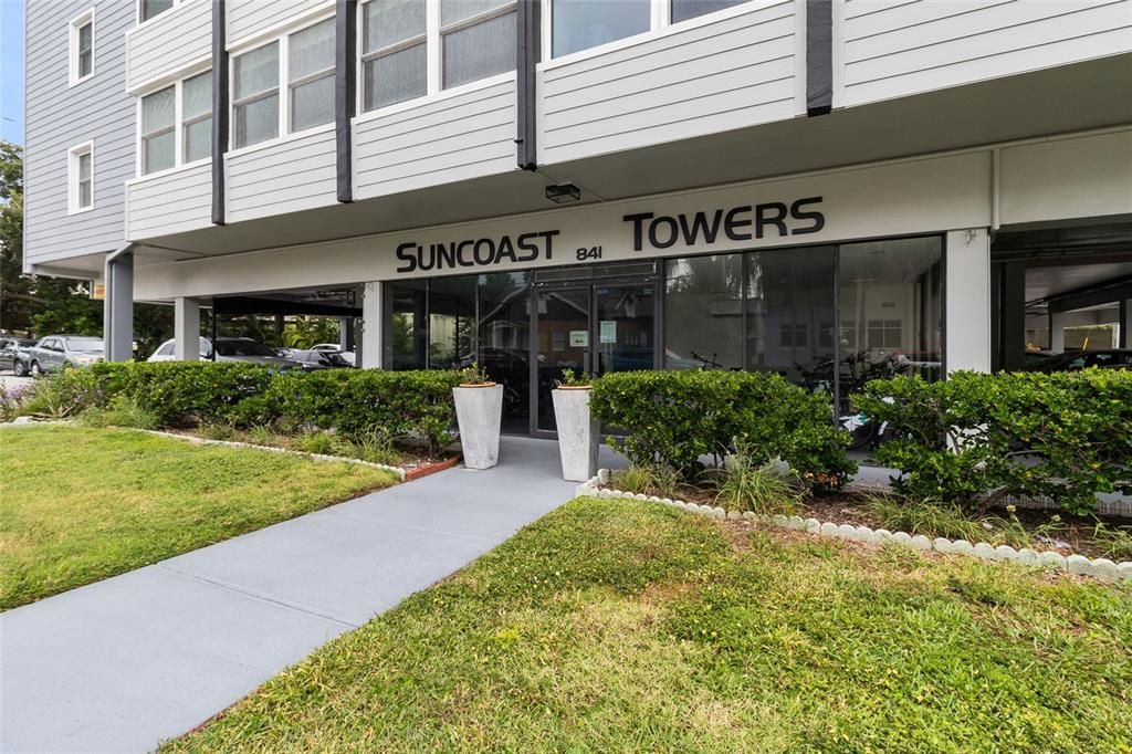 For Sale: $174,500 (1 beds, 1 baths, 850 Square Feet)