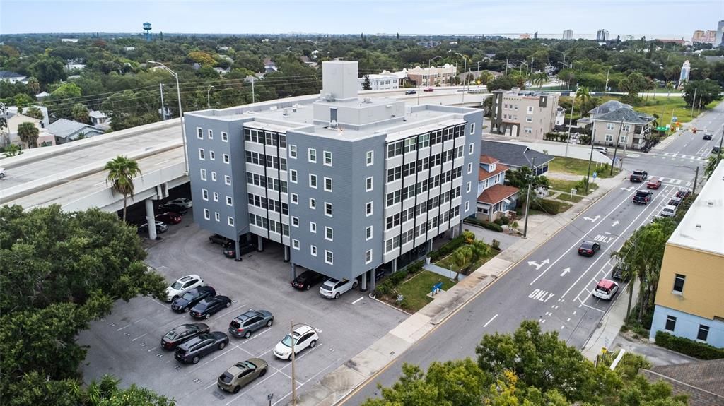 For Sale: $174,500 (1 beds, 1 baths, 850 Square Feet)