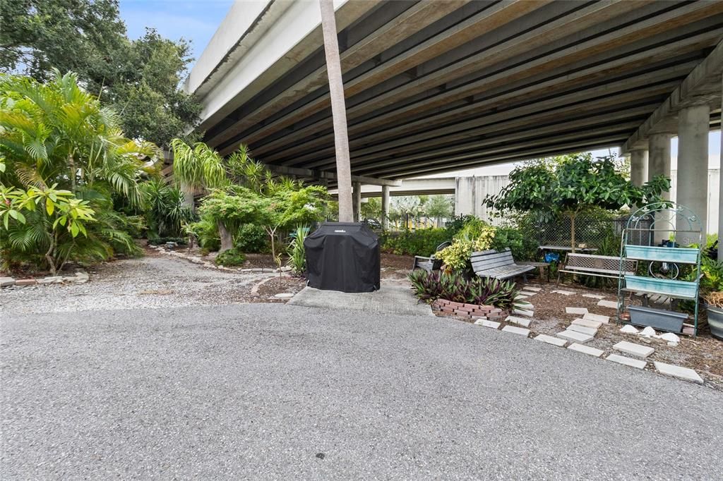 For Sale: $174,500 (1 beds, 1 baths, 850 Square Feet)