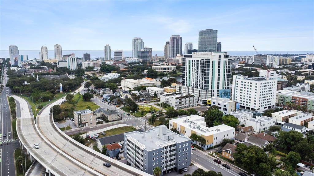 For Sale: $174,500 (1 beds, 1 baths, 850 Square Feet)