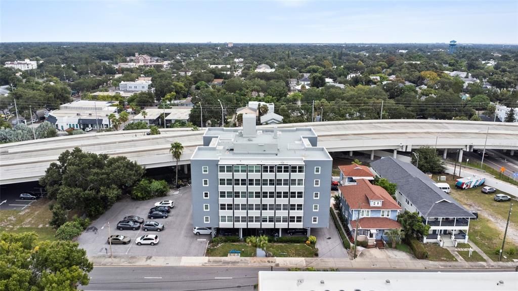 For Sale: $174,500 (1 beds, 1 baths, 850 Square Feet)