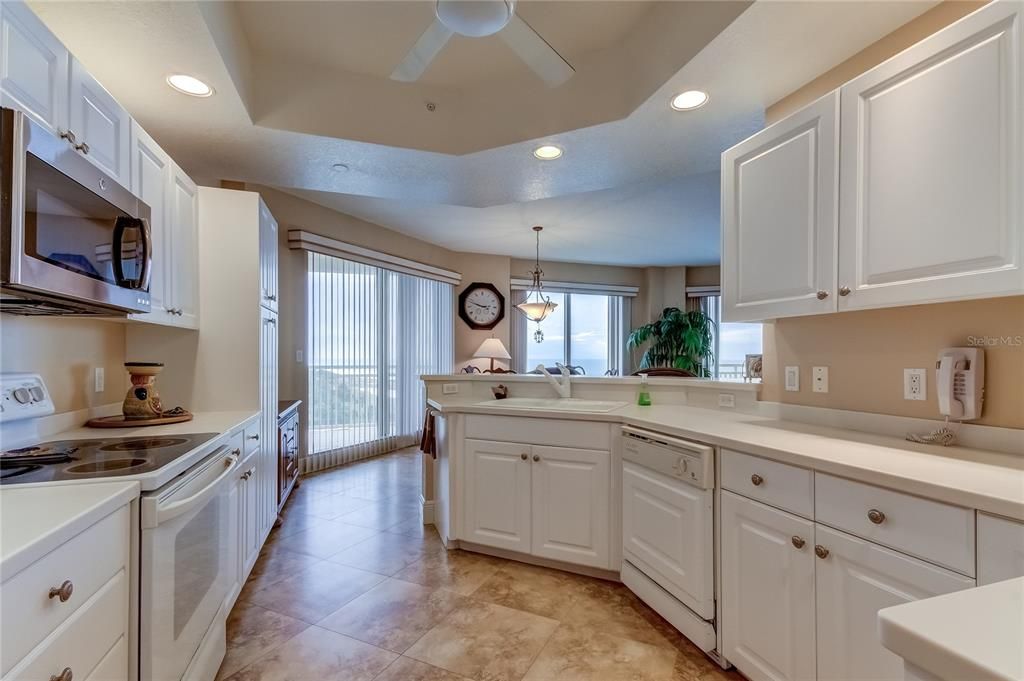 For Rent: $4,950 (2 beds, 2 baths, 1620 Square Feet)