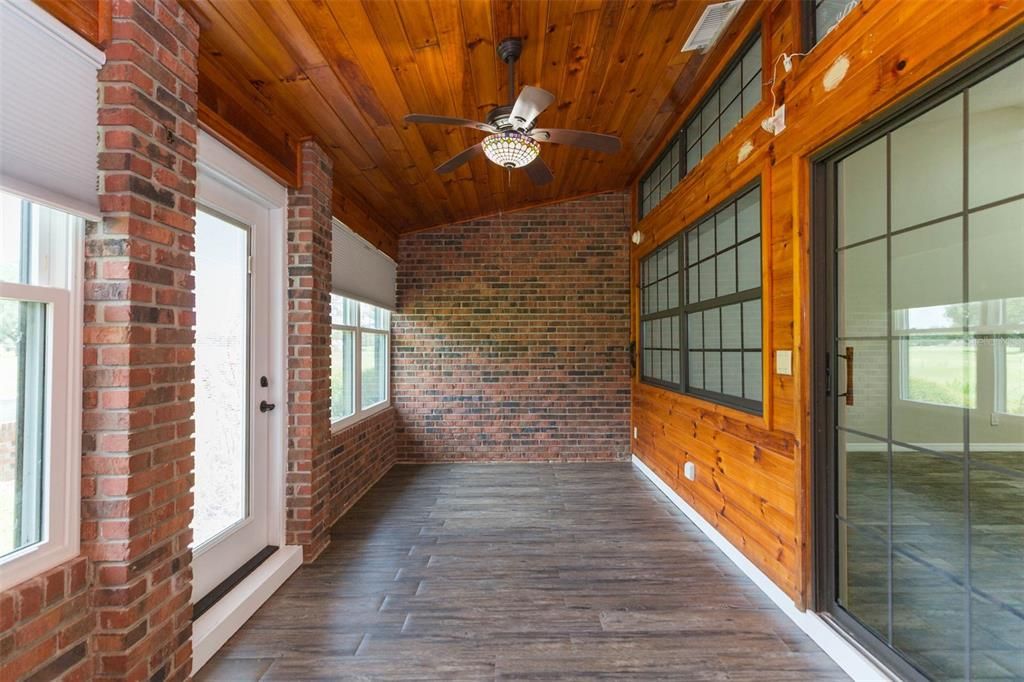 В аренду: $1,800 (2 спален, 2 ванн, 1496 Квадратных фут)