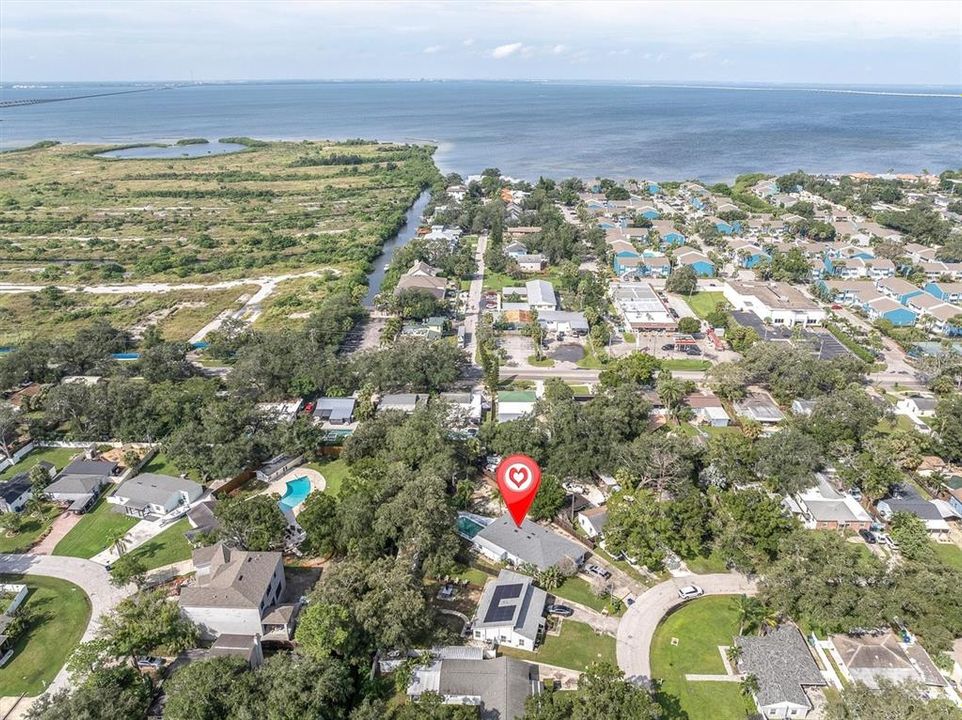 На продажу: $499,900 (0.33 acres)