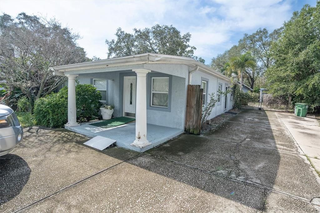 На продажу: $499,900 (0.33 acres)
