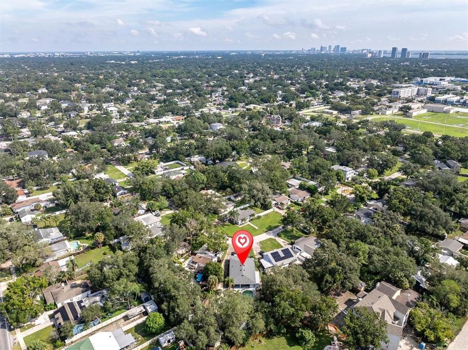 На продажу: $499,900 (0.33 acres)
