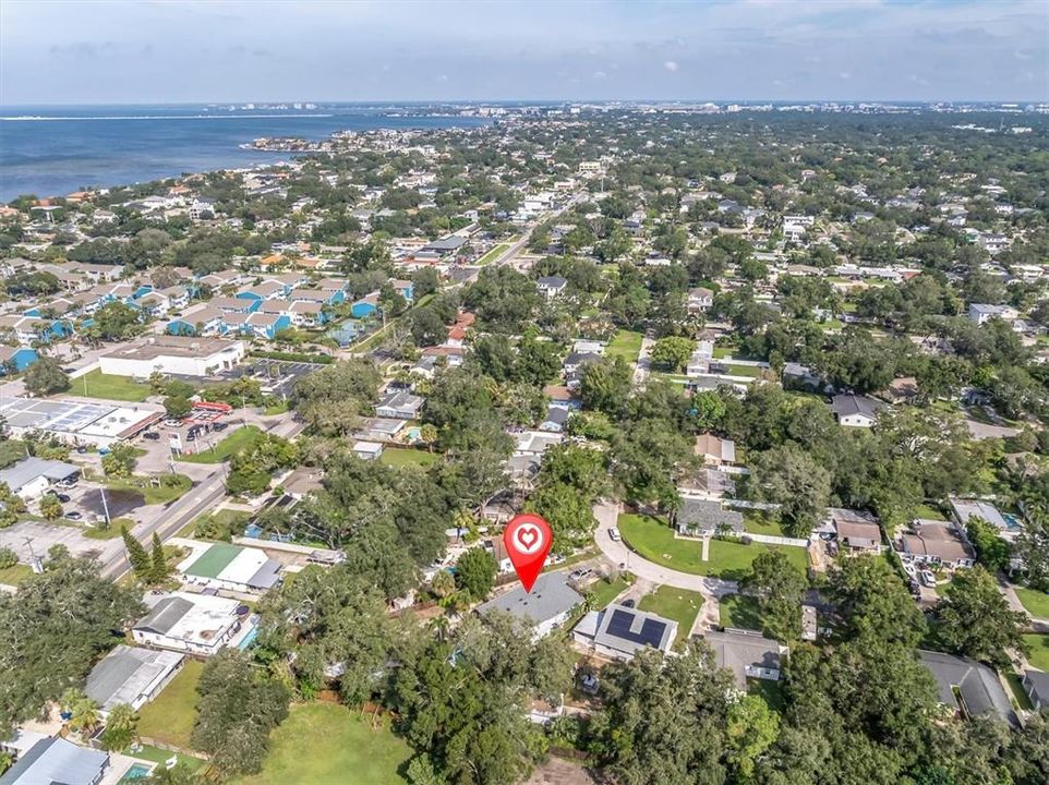 На продажу: $499,900 (0.33 acres)