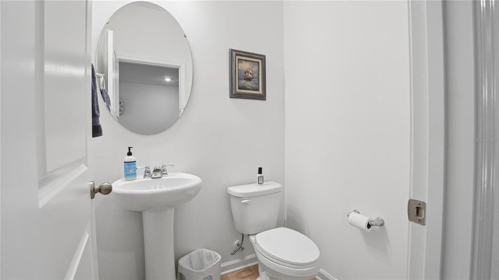 For Sale: $389,500 (3 beds, 2 baths, 1853 Square Feet)