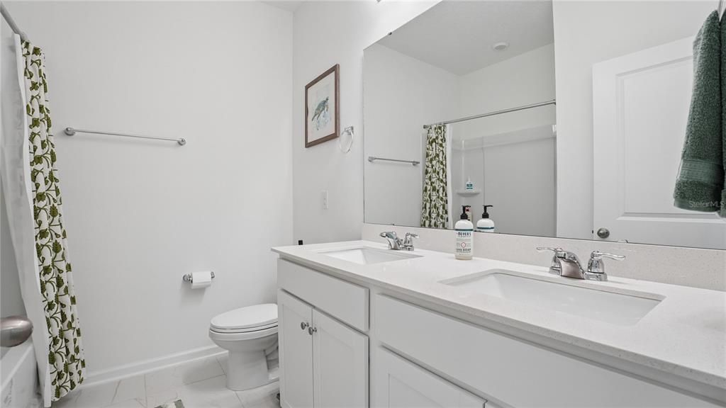 For Sale: $389,500 (3 beds, 2 baths, 1853 Square Feet)
