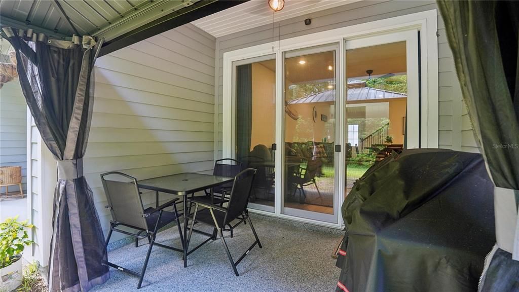 For Sale: $389,500 (3 beds, 2 baths, 1853 Square Feet)