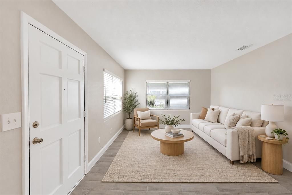 For Sale: $350,000 (4 beds, 1 baths, 1327 Square Feet)