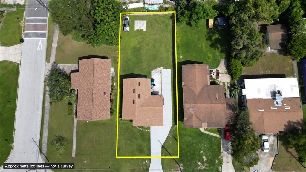 For Sale: $350,000 (4 beds, 1 baths, 1327 Square Feet)