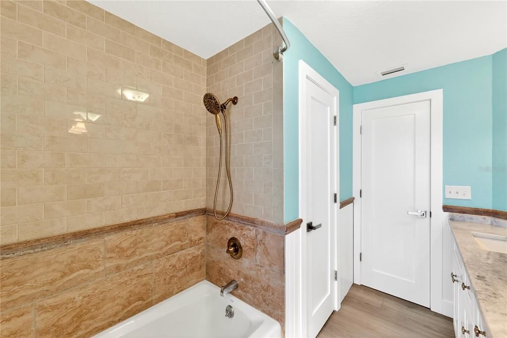 For Sale: $1,340,000 (3 beds, 2 baths, 1943 Square Feet)
