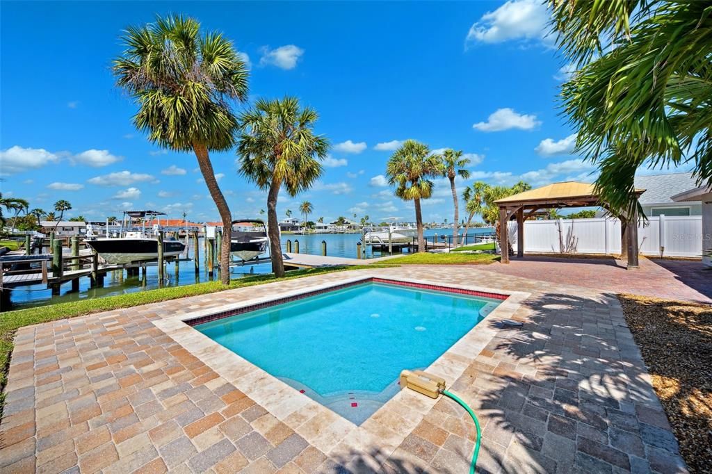 For Sale: $1,340,000 (3 beds, 2 baths, 1943 Square Feet)