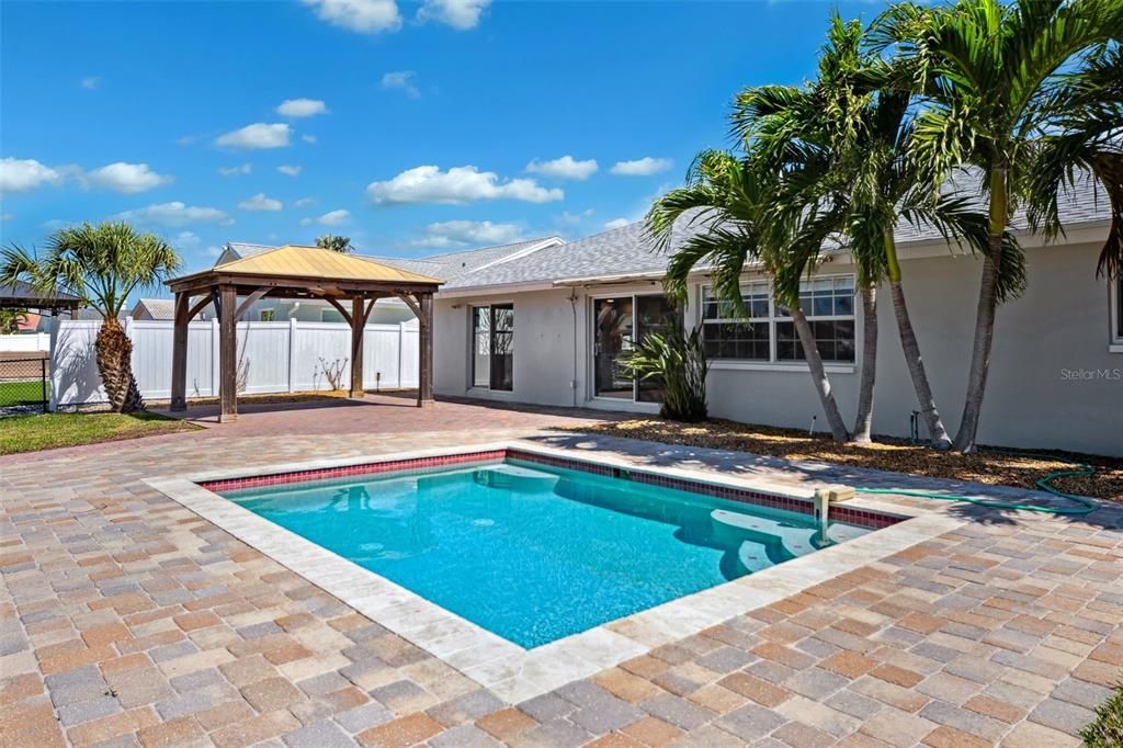 For Sale: $1,340,000 (3 beds, 2 baths, 1943 Square Feet)