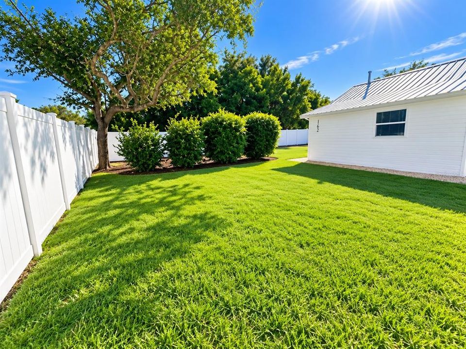 For Sale: $195,000 (2 beds, 2 baths, 368 Square Feet)
