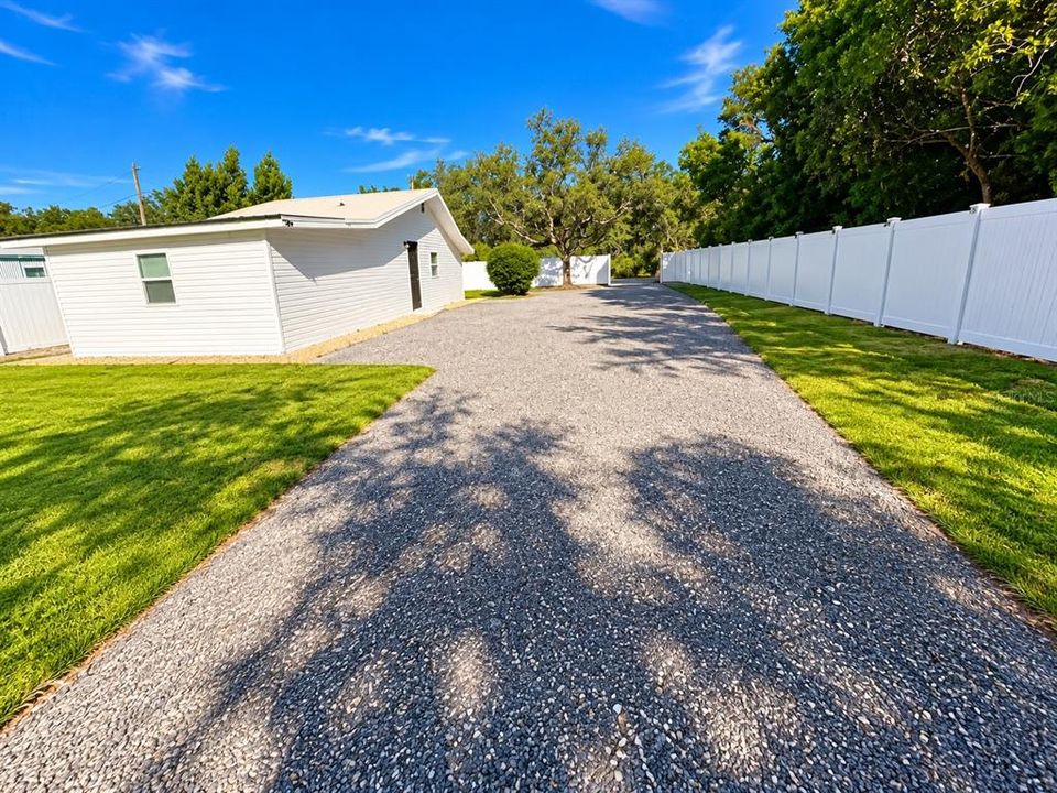 For Sale: $195,000 (2 beds, 2 baths, 368 Square Feet)