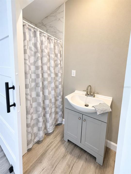 For Sale: $195,000 (2 beds, 2 baths, 368 Square Feet)
