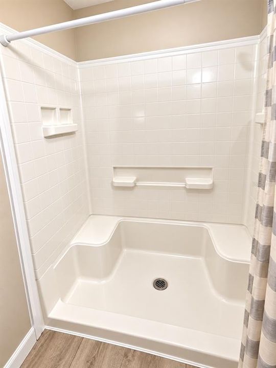 For Sale: $195,000 (2 beds, 2 baths, 368 Square Feet)