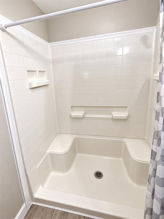 For Sale: $195,000 (2 beds, 2 baths, 368 Square Feet)
