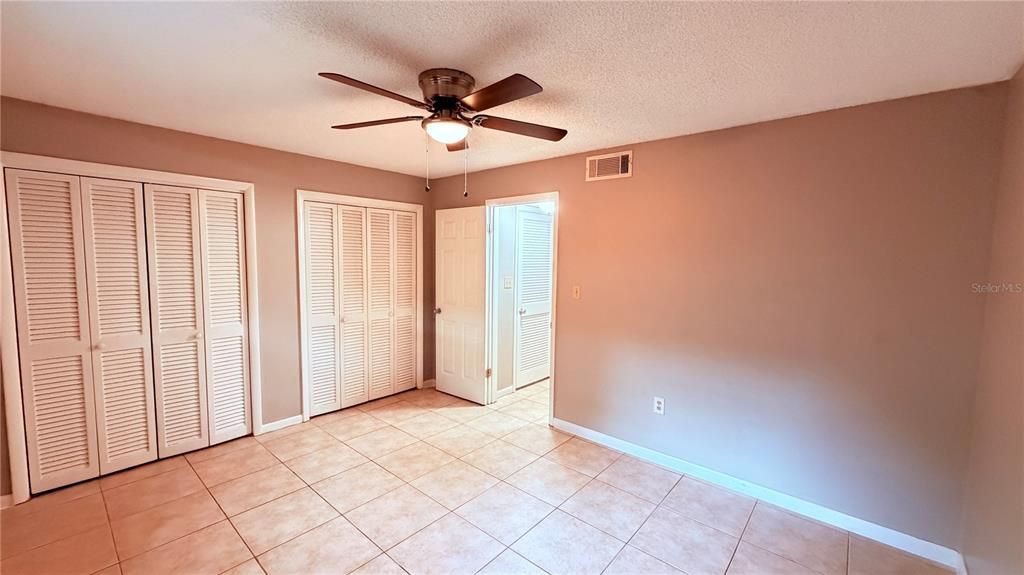 For Rent: $1,099 (1 beds, 1 baths, 645 Square Feet)