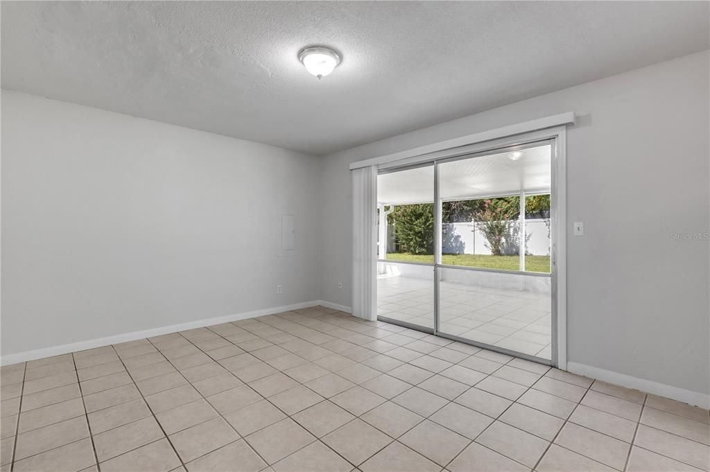 En Venta: $299,900 (2 camas, 2 baños, 1352 Pies cuadrados)