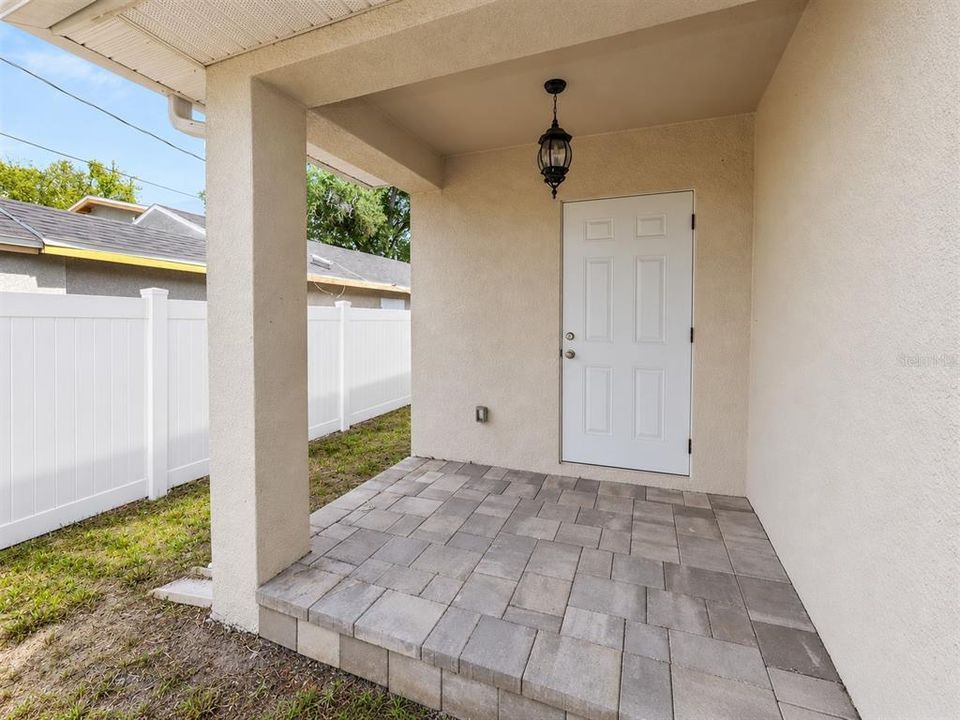 For Sale: $469,900 (3 beds, 2 baths, 1800 Square Feet)