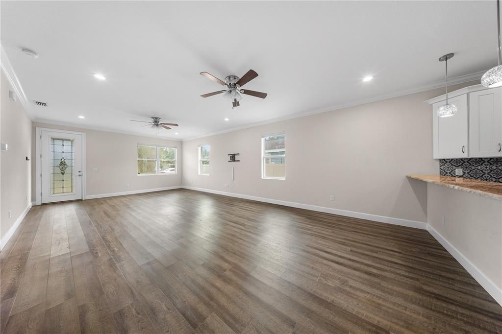For Sale: $469,900 (3 beds, 2 baths, 1800 Square Feet)