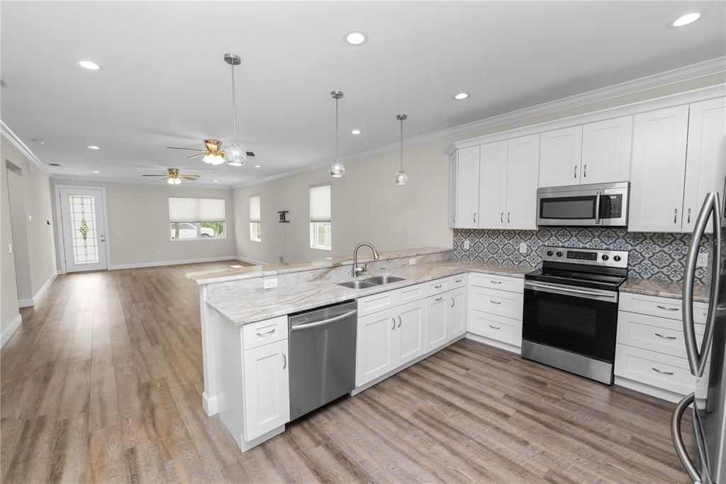 For Sale: $469,900 (3 beds, 2 baths, 1800 Square Feet)