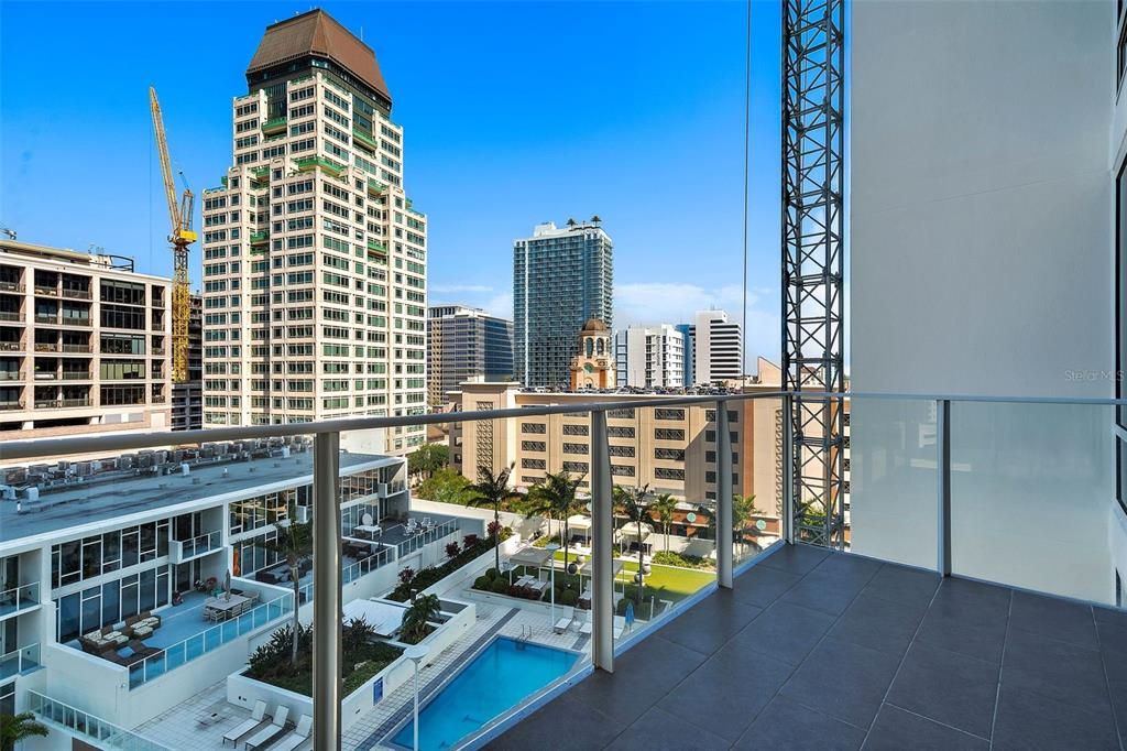 For Rent: $5,795 (1 beds, 1 baths, 1225 Square Feet)