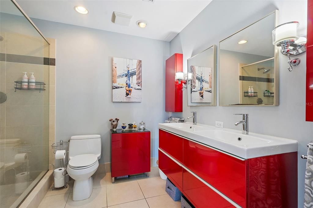 For Rent: $5,795 (1 beds, 1 baths, 1225 Square Feet)