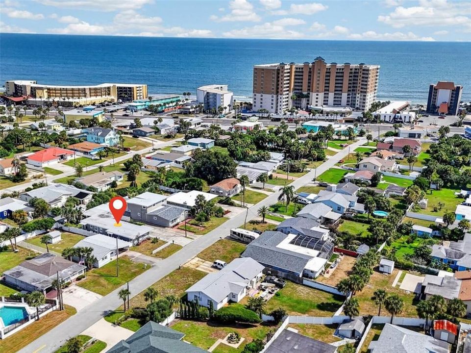 На продажу: $375,000 (4 спален, 0 ванн, 1719 Квадратных фут)