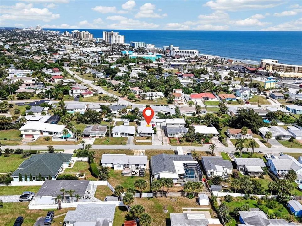 На продажу: $375,000 (4 спален, 0 ванн, 1719 Квадратных фут)