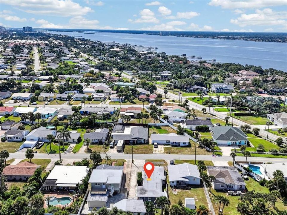 На продажу: $375,000 (4 спален, 0 ванн, 1719 Квадратных фут)