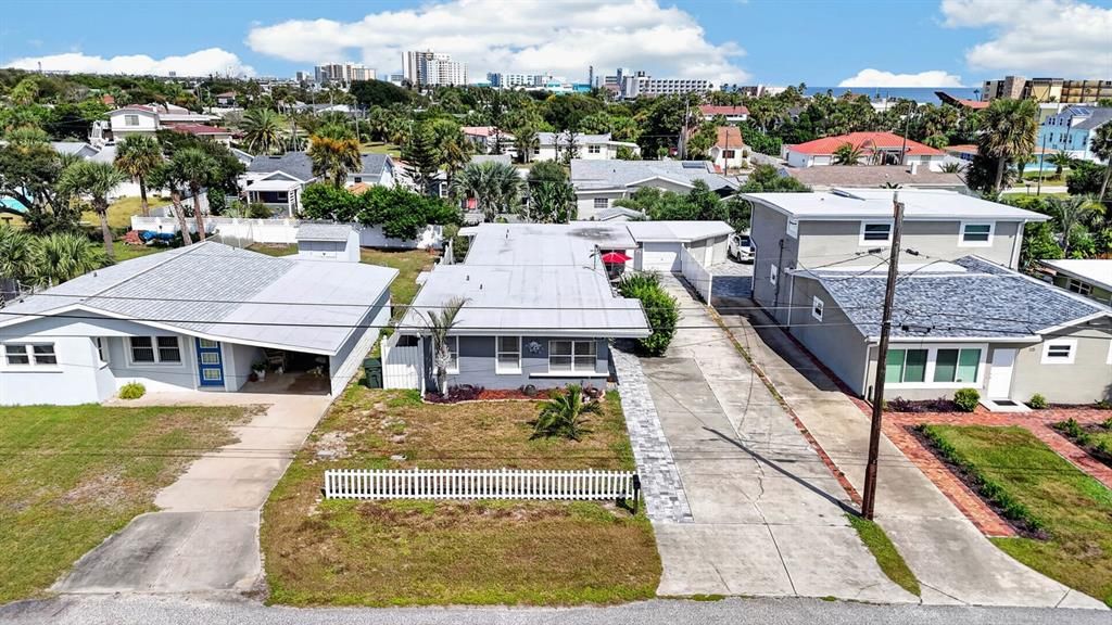 На продажу: $375,000 (4 спален, 0 ванн, 1719 Квадратных фут)