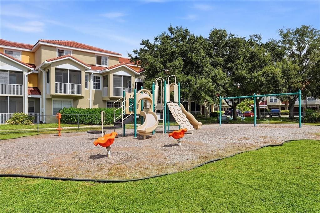 En Venta: $214,000 (1 camas, 1 baños, 1072 Pies cuadrados)