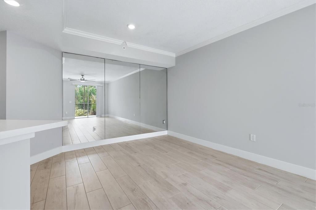En Venta: $214,000 (1 camas, 1 baños, 1072 Pies cuadrados)