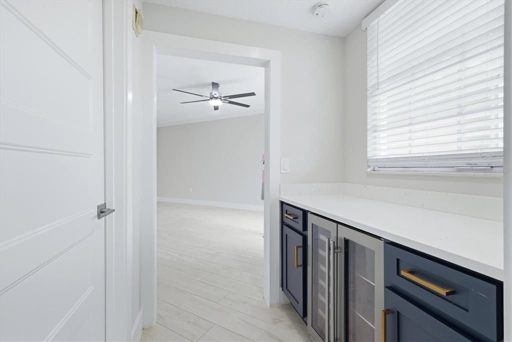 En Venta: $214,000 (1 camas, 1 baños, 1072 Pies cuadrados)