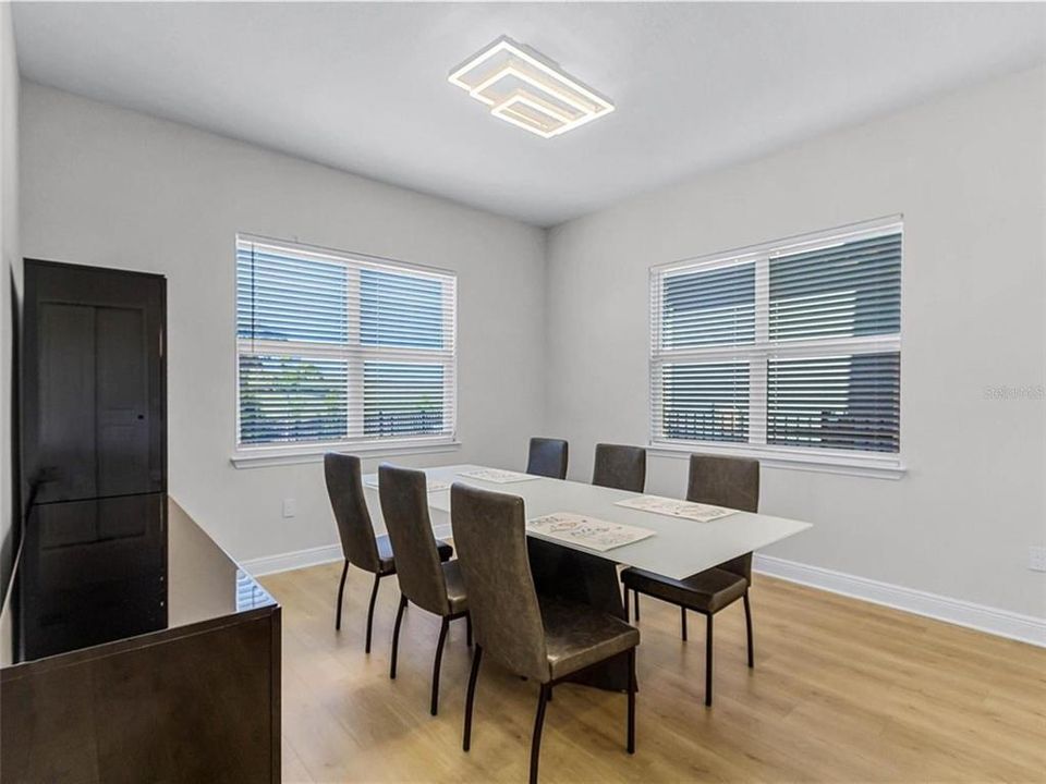 For Sale: $850,000 (4 beds, 3 baths, 2837 Square Feet)