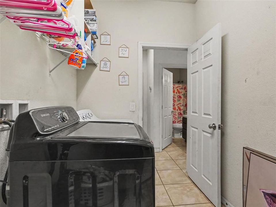 For Sale: $300,000 (4 beds, 3 baths, 1990 Square Feet)