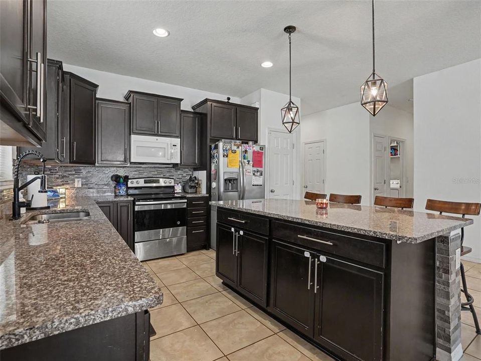 For Sale: $300,000 (4 beds, 3 baths, 1990 Square Feet)
