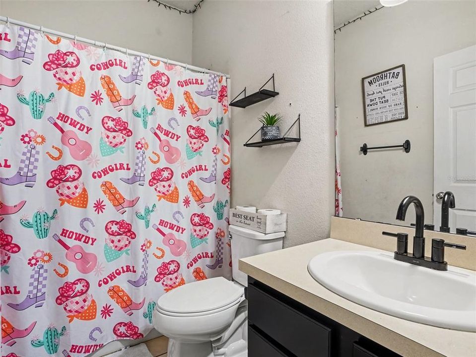 For Sale: $300,000 (4 beds, 3 baths, 1990 Square Feet)
