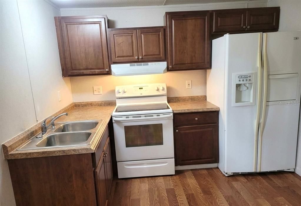 В аренду: $1,200 (2 спален, 1 ванн, 672 Квадратных фут)
